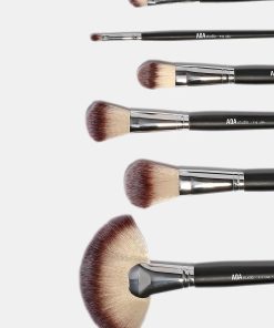 Alternative view of AOA 12-Piece AM Brush Set