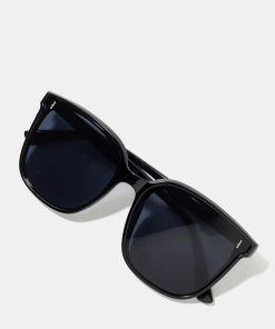 Oversized Square Shades