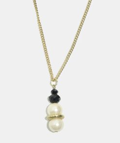 Delicate Pearl Necklace