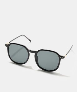 Alternative view of Vintage Round Polarized Sunglasses