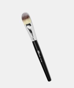 Alternative view of F15: Flat Foundation Brush