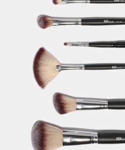Alternative view of AOA 12-Piece PM Brush Set
